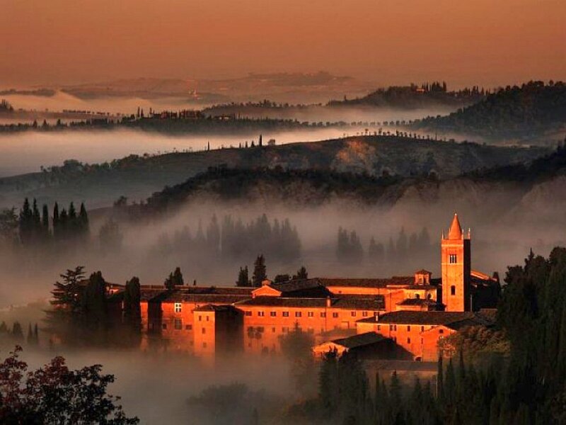 foggy morning in tuscany