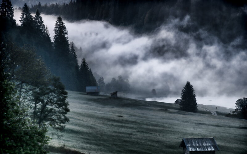 Foggy Mountain Valley — Green, Misty, Morning