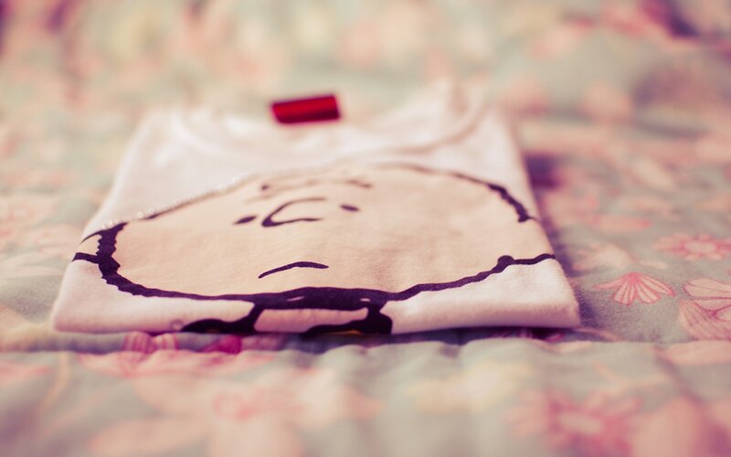 Folded T-shirt with Cartoon — White
