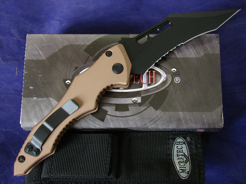 Folding Knife on Box
