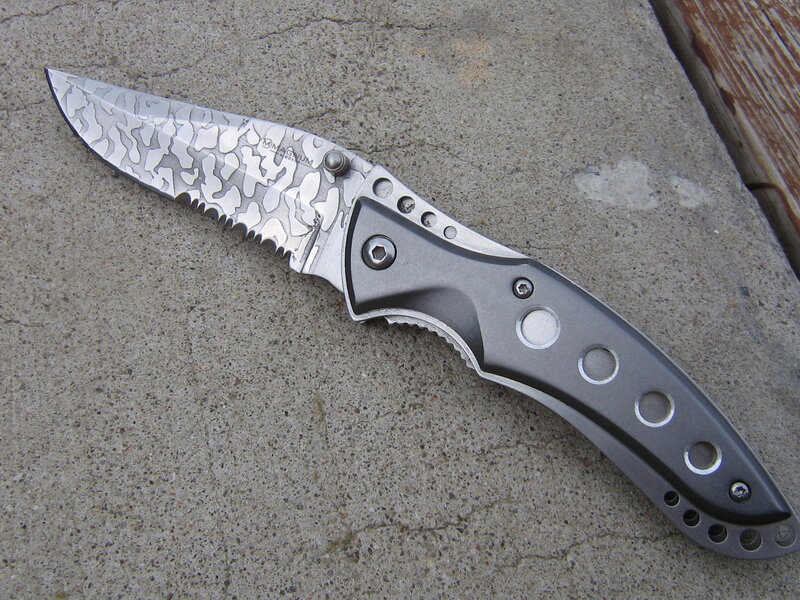 Folding Knife on Concrete