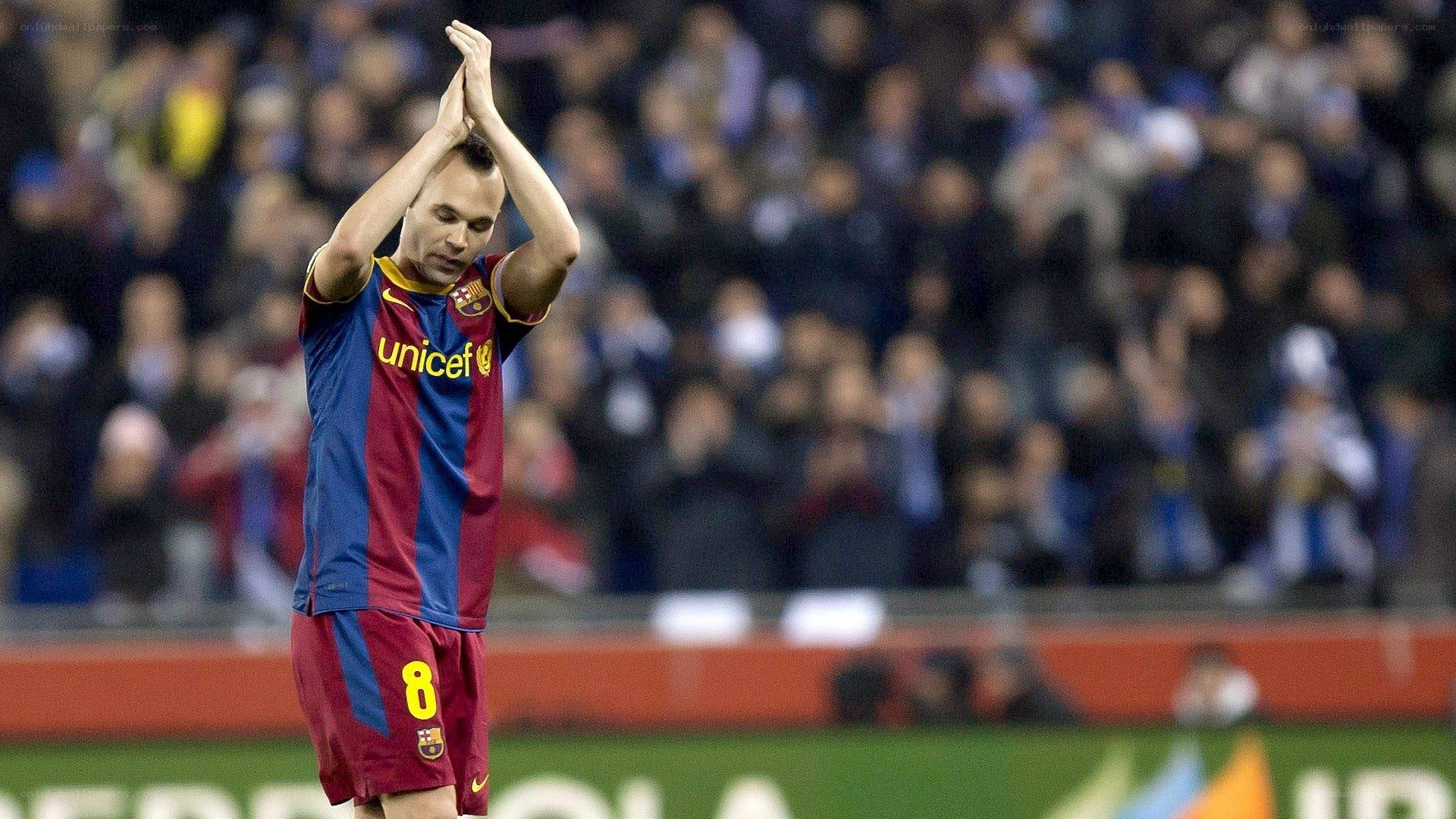 football player applauding