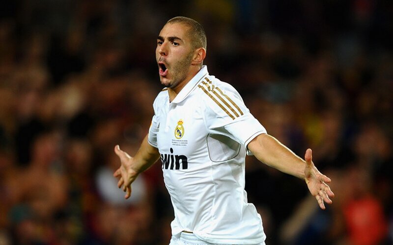 football player celebrating