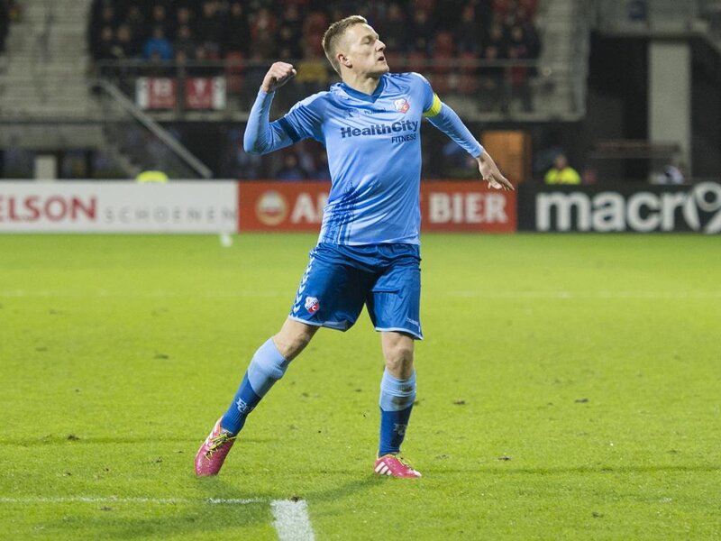 Football Player Celebrating — Green, Energetic