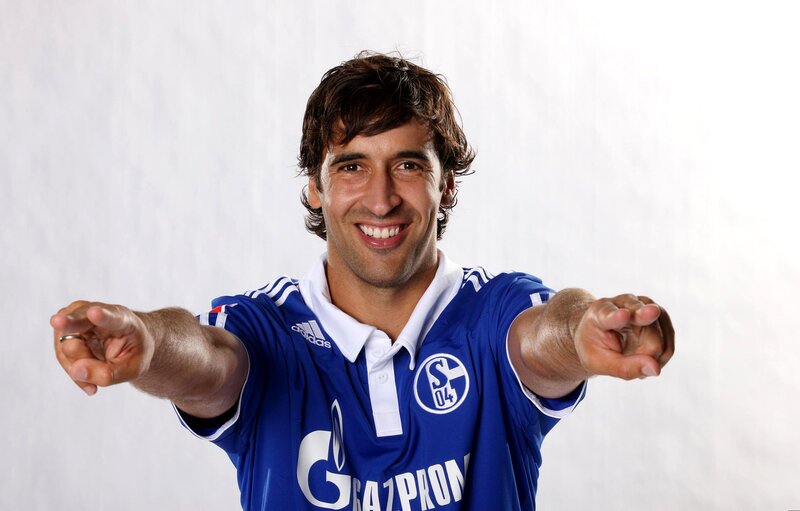 football player in blue jersey