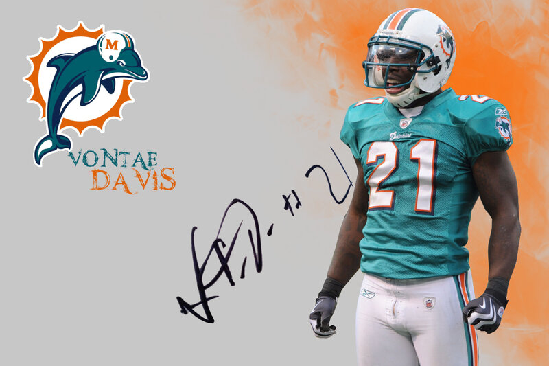 Football Player in Uniform — Teal