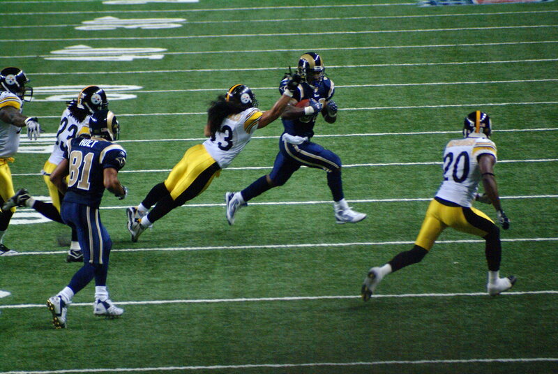Football Player Running with Ball — Green