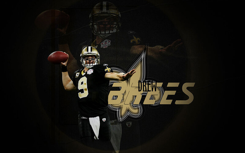 Football Player Throwing Ball — Black