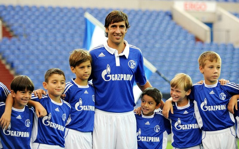 football player with children