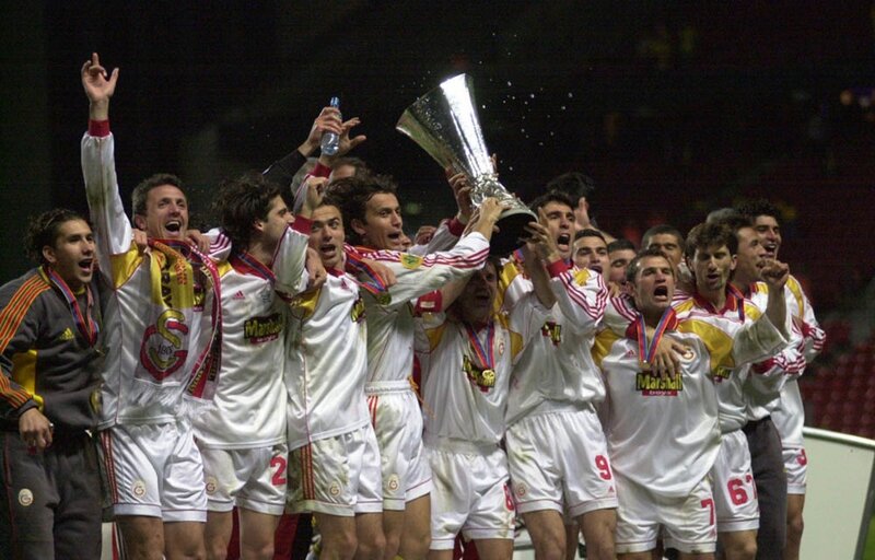 Football team celebrates trophy win