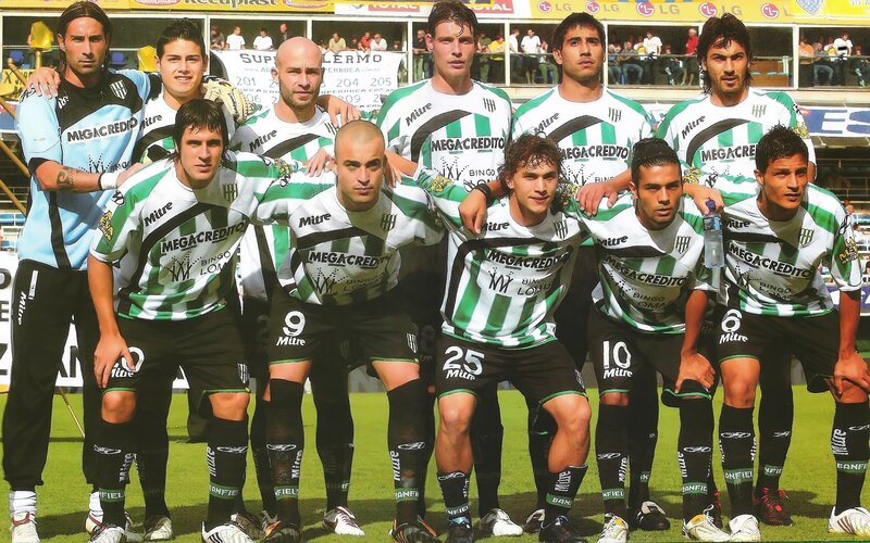 football team group photo