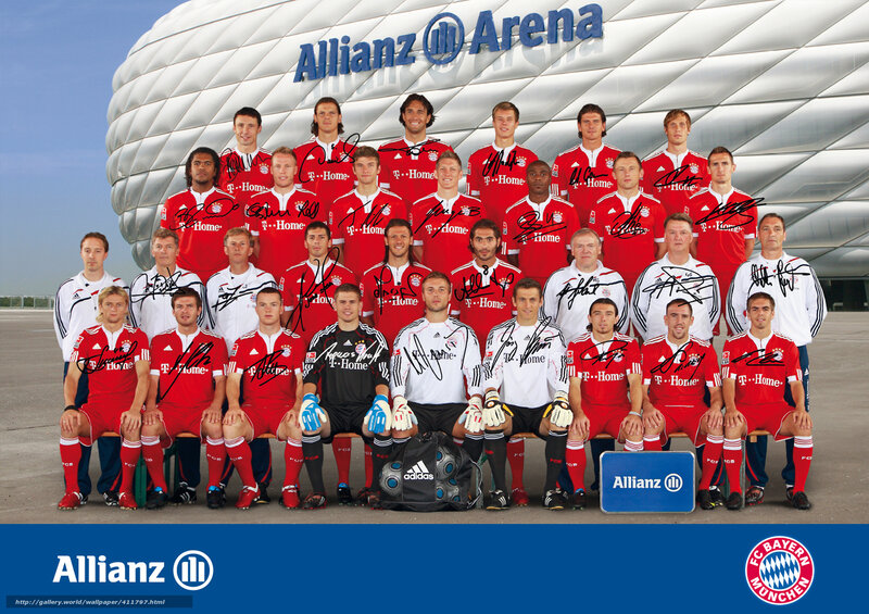 Football Team Photo — Red