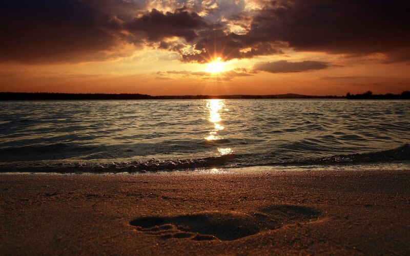 Footprint on Beach — Orange, Dramatic