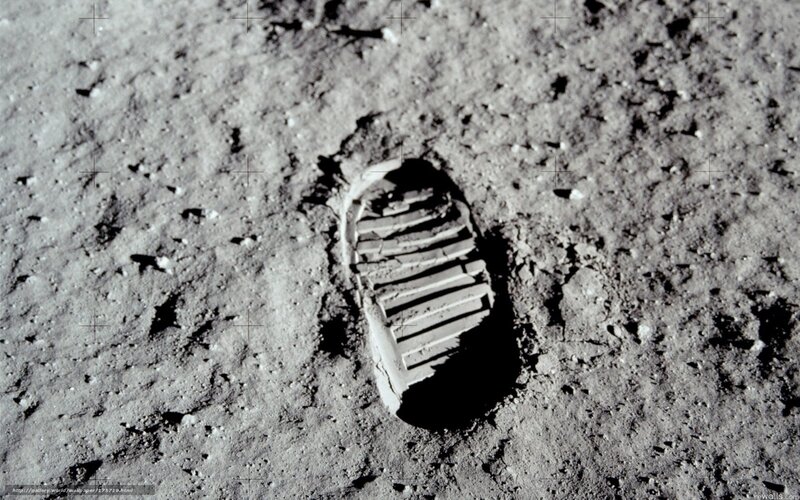 Footprint on Moon Surface — Gray