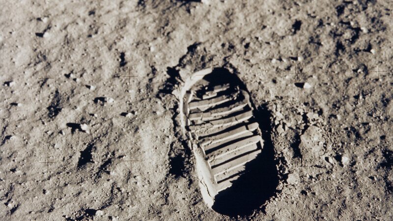 footprint on the moon