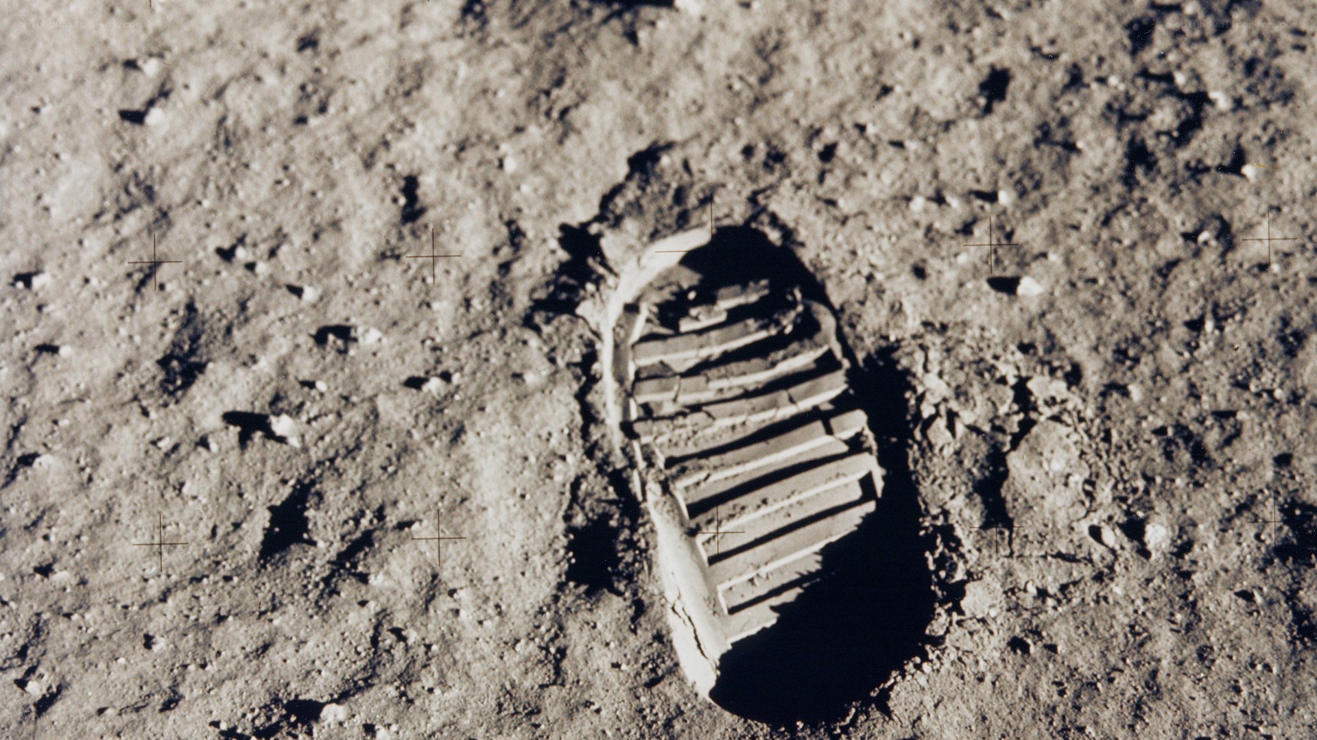 footprint on the moon