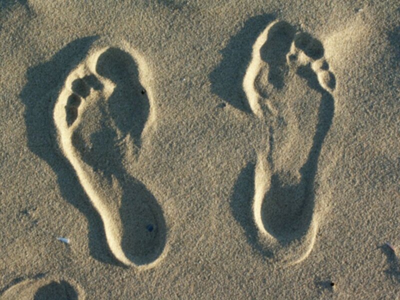 Footprints in Sand — Beige
