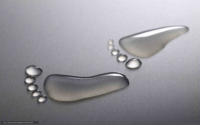 Footprints made of water droplets
