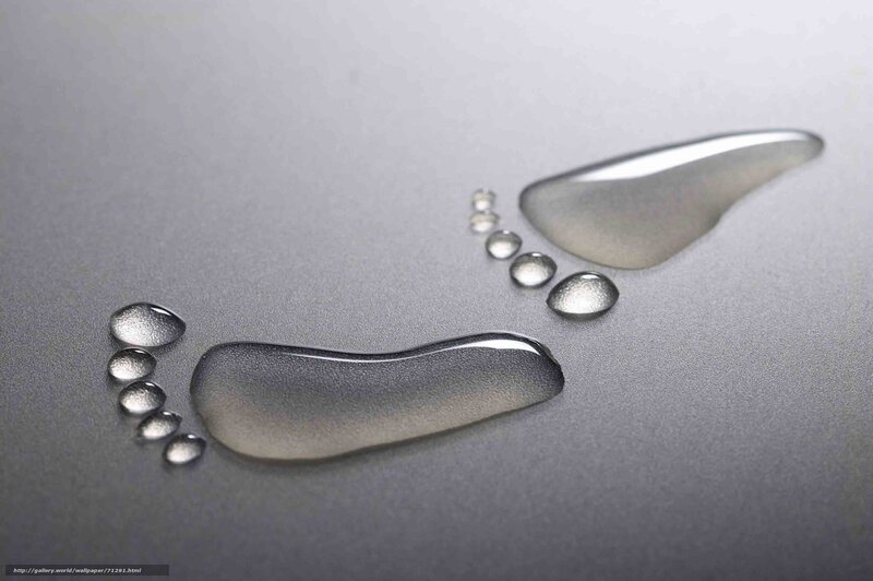 Footprints made of water droplets