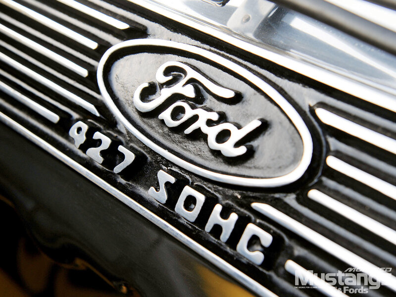 Ford 327 SOHC emblem