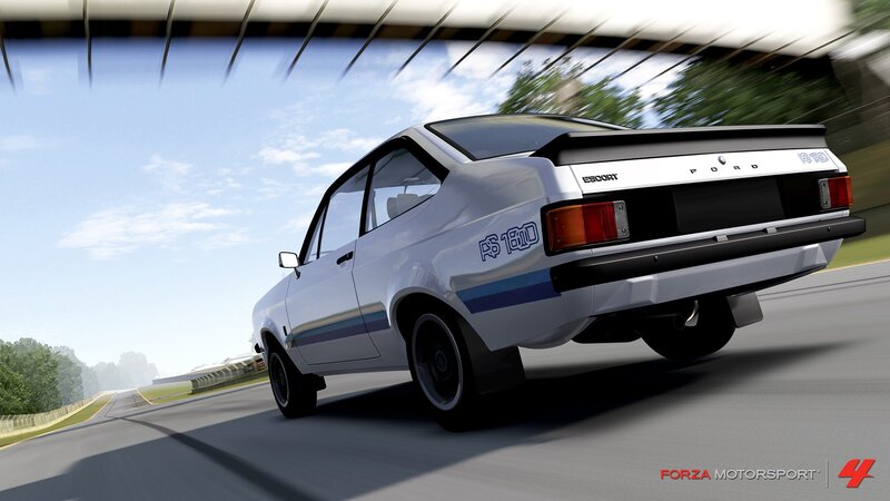 Ford Escort RS1600 on a racetrack