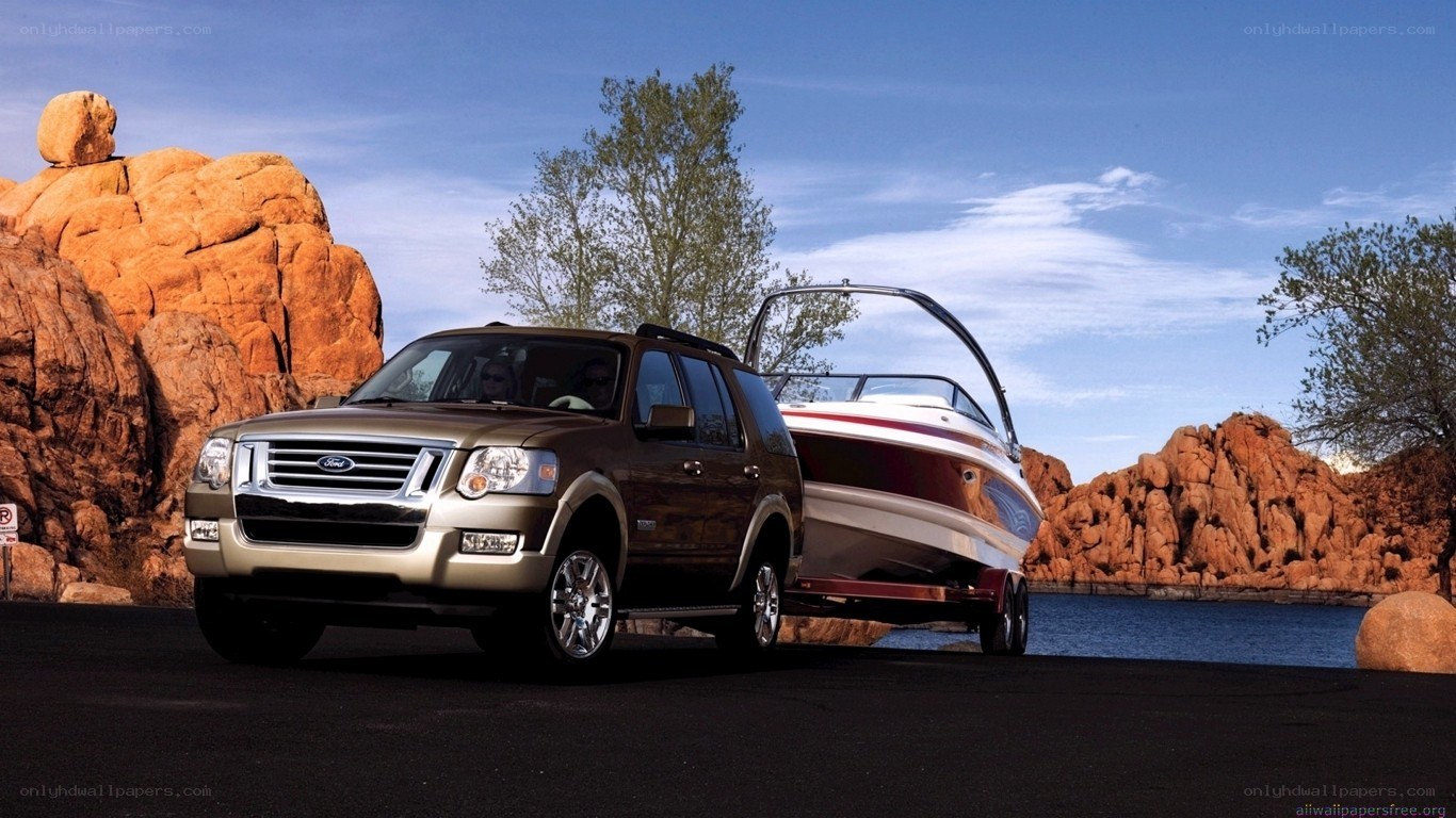 Ford Explorer towing a boat