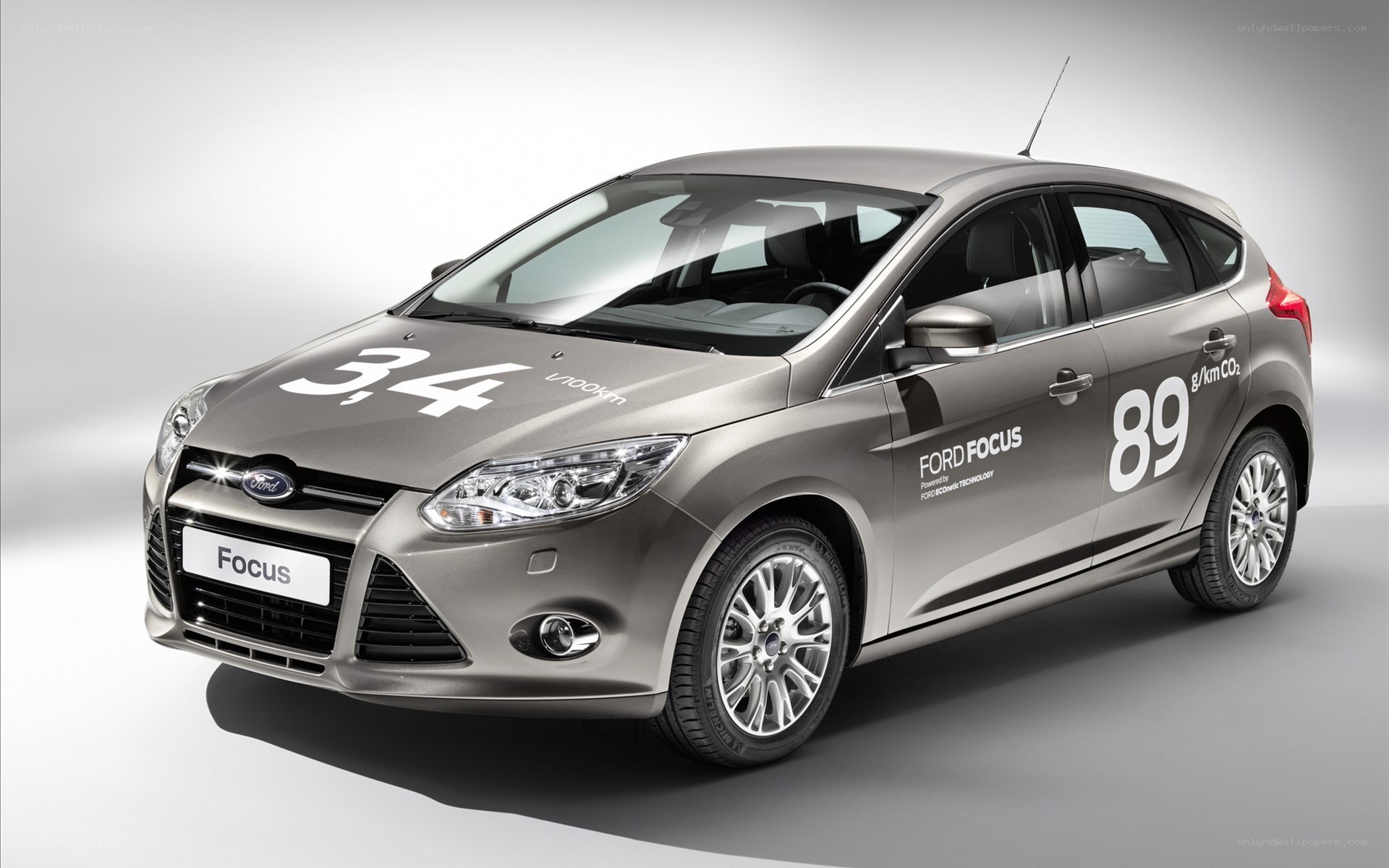 Ford Focus fuel efficiency car