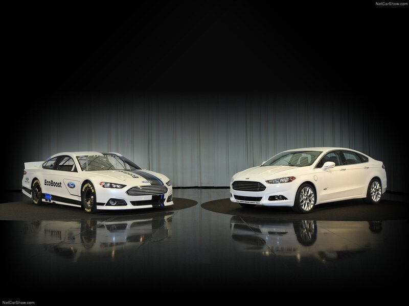 Ford Fusion race and production cars
