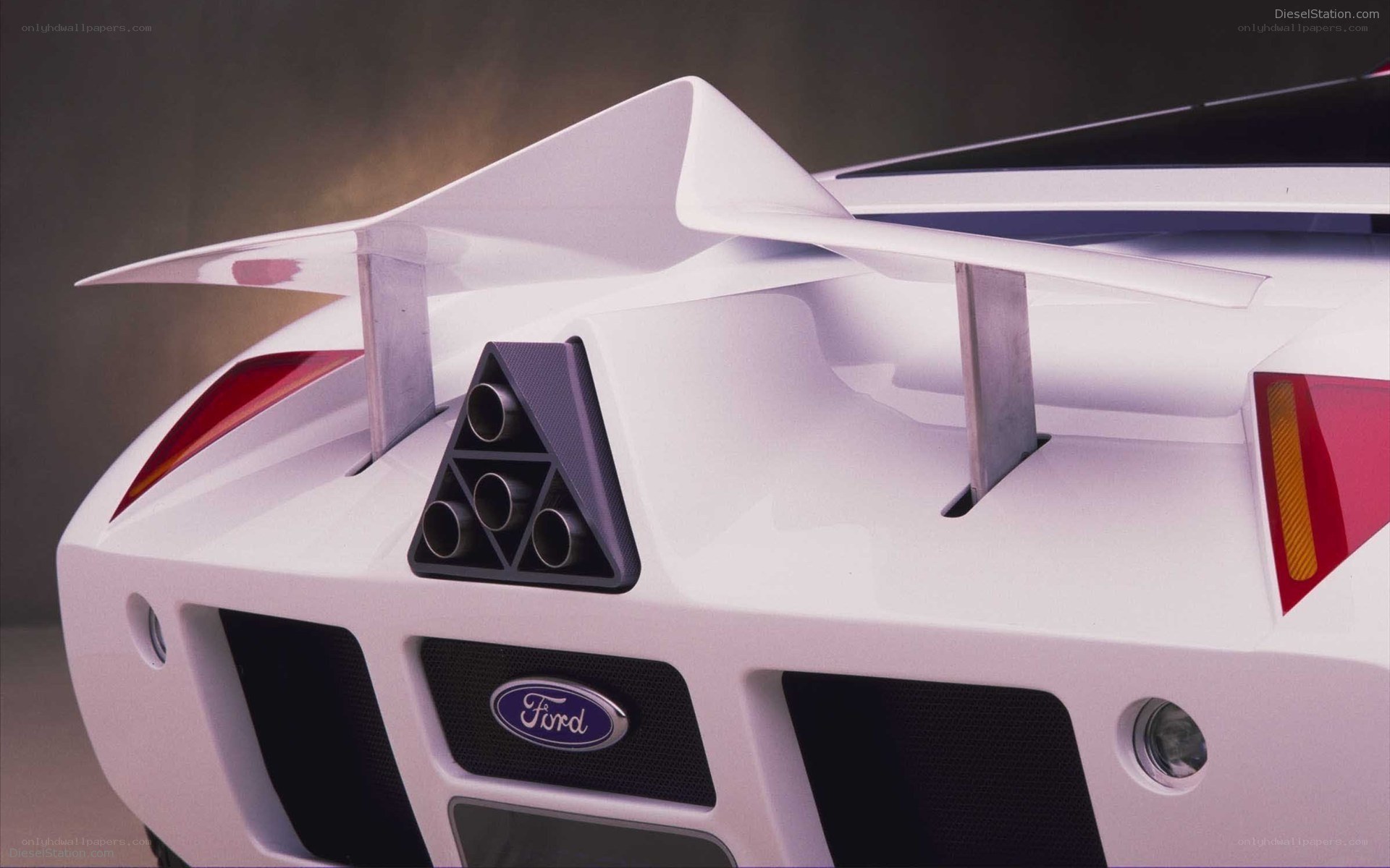 Ford GT40 rear view