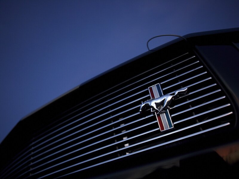 Ford Mustang grille emblem