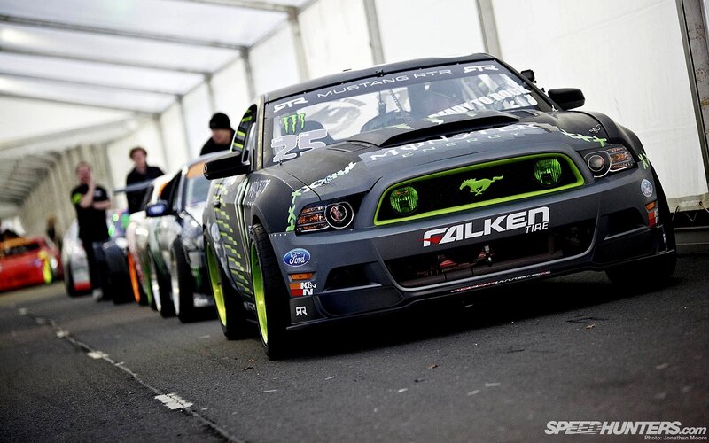 Ford Mustang RTR race car