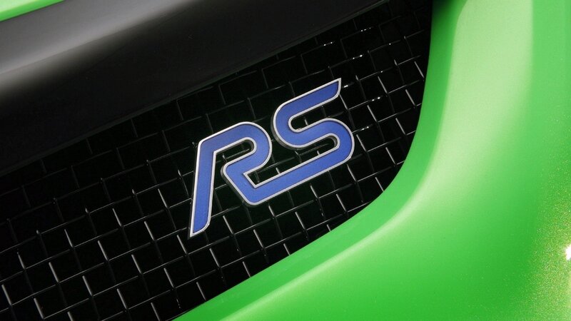 Ford RS badge on green car