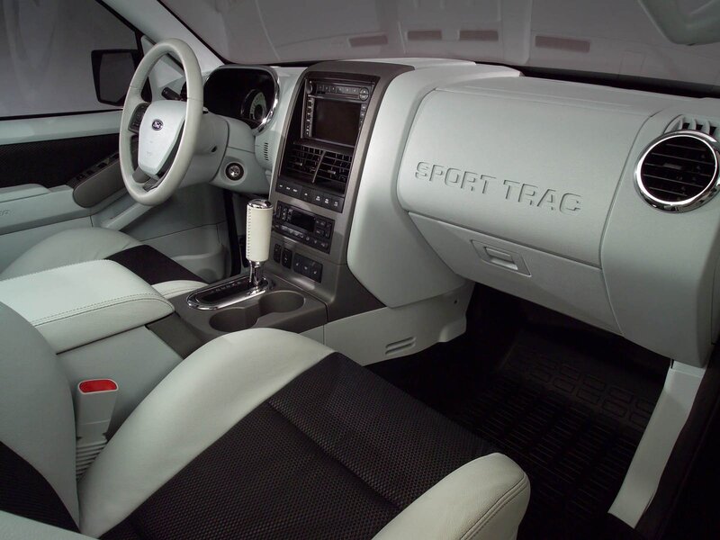 Ford Sport Trac interior