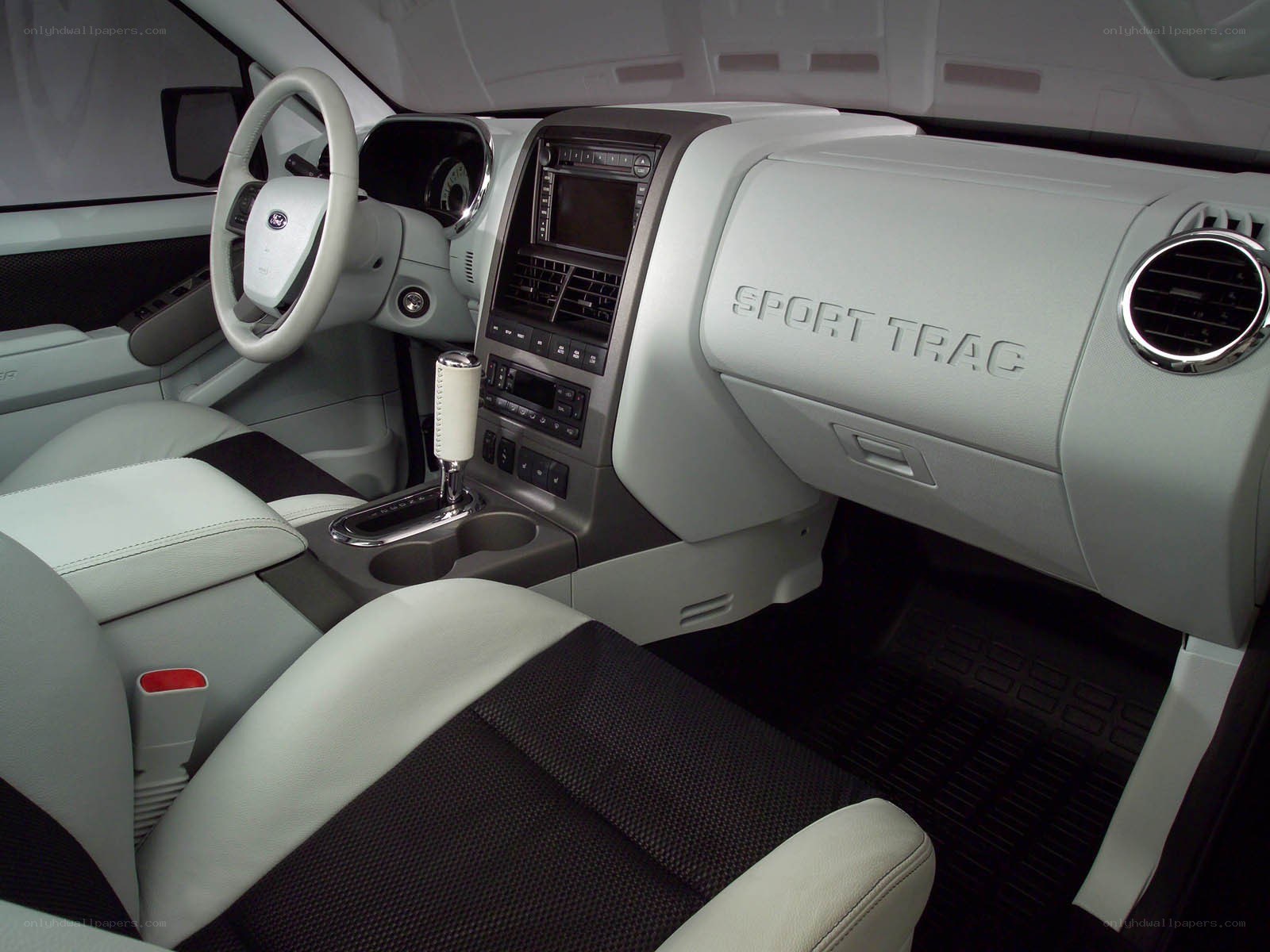 Ford Sport Trac interior
