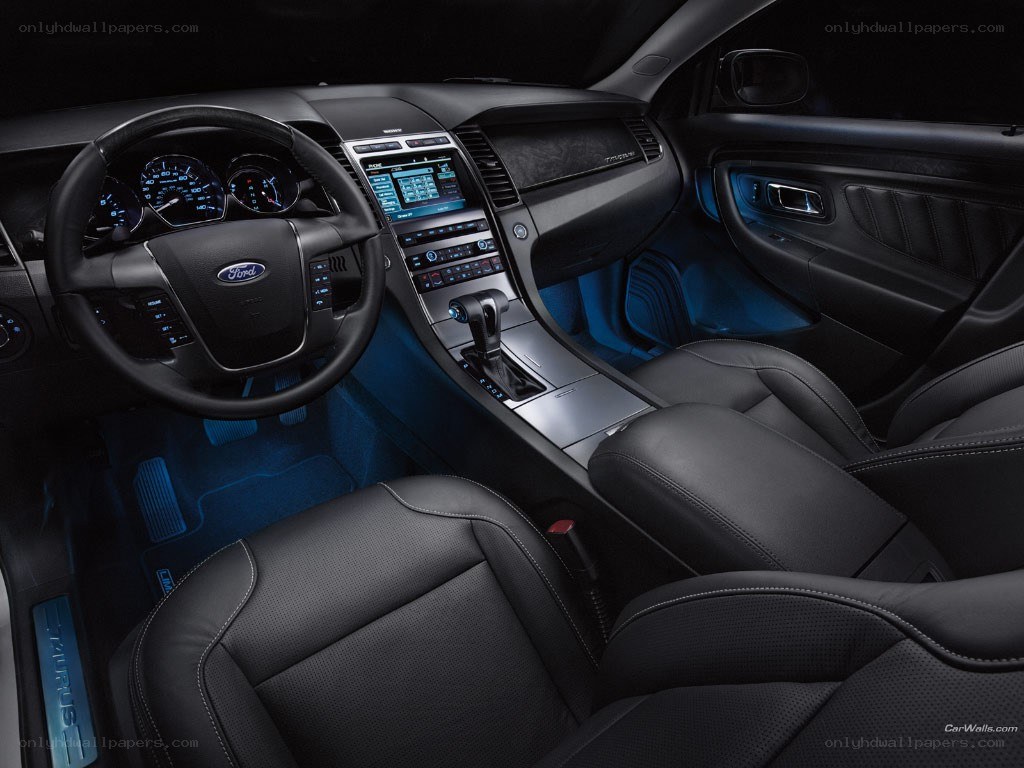 Ford Taurus interior