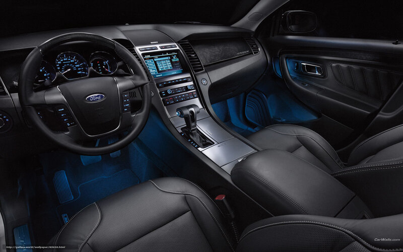 Ford Taurus interior