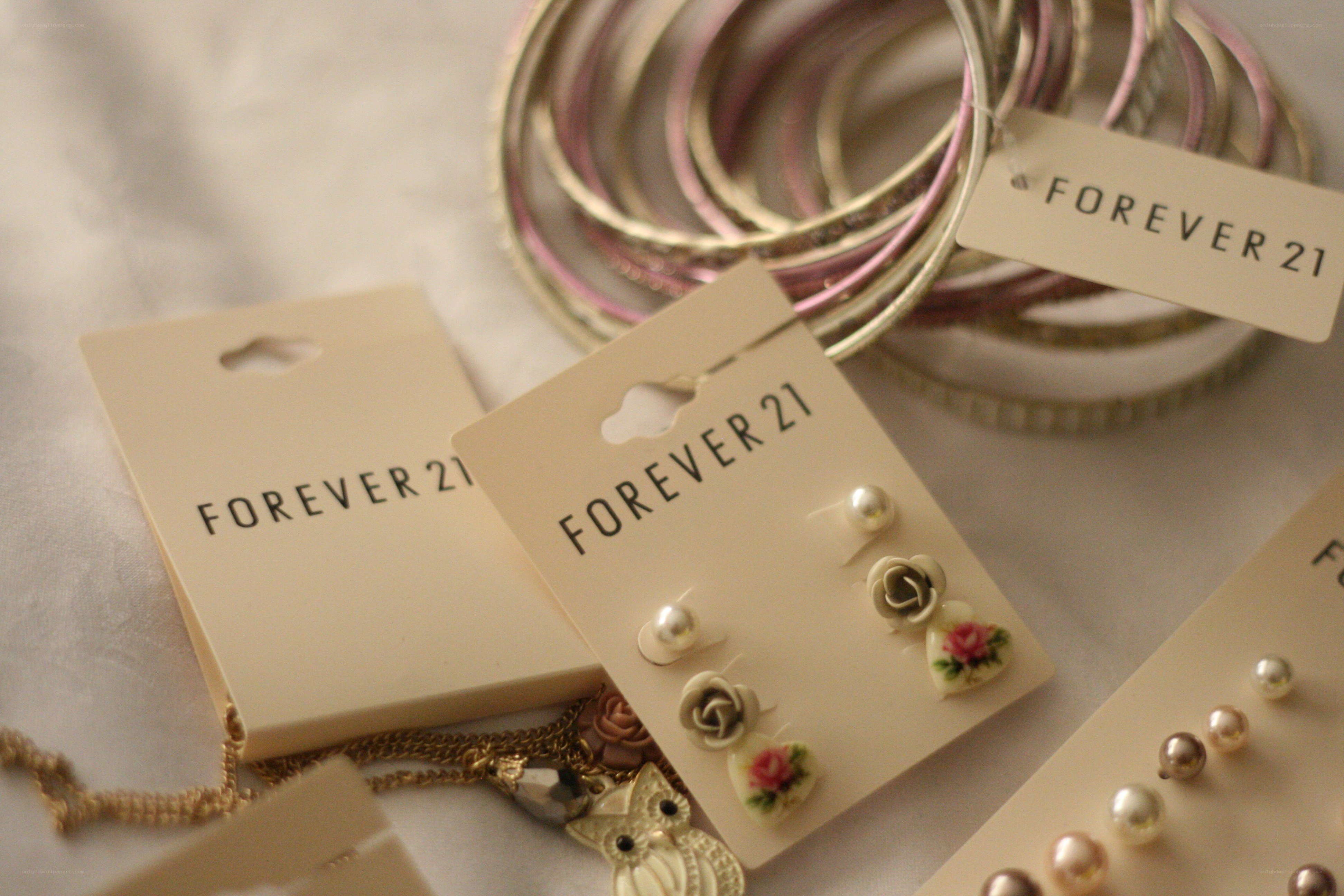 Forever 21 jewelry collection