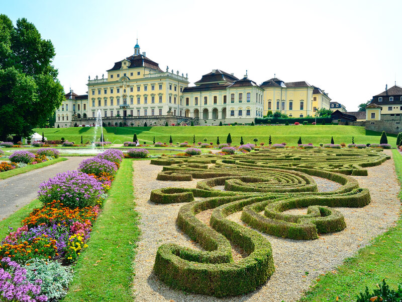 Formal Garden Maze — Green