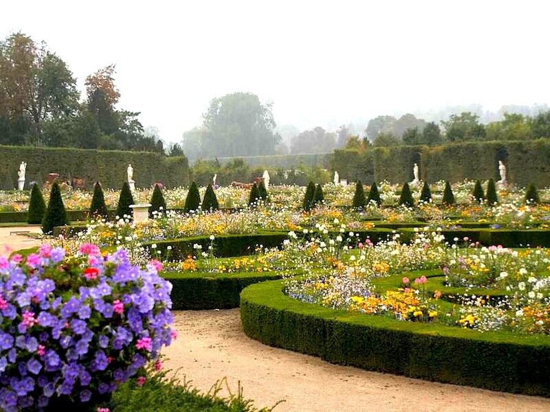 Formal Garden with Flowers — Green