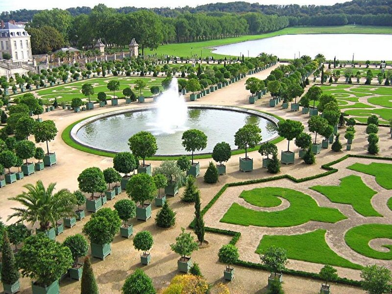 formal garden with fountain