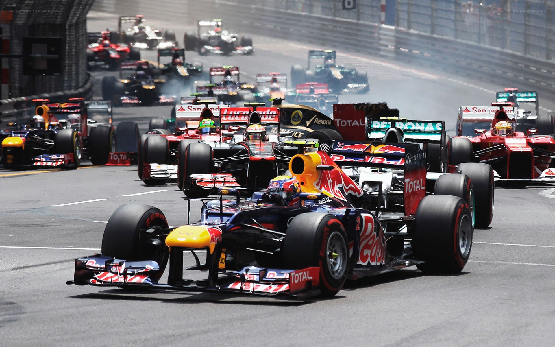 Formula 1 race start chaos