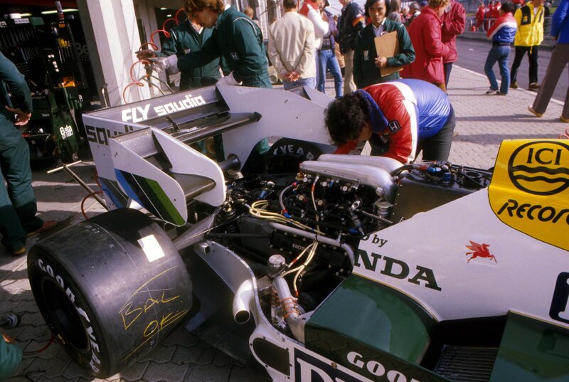 Formula One car maintenance
