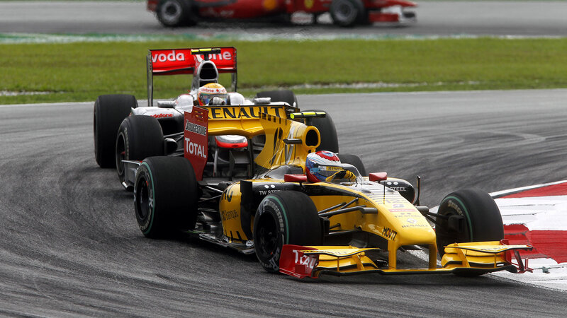 Formula One Cars Racing — Yellow, Dynamic