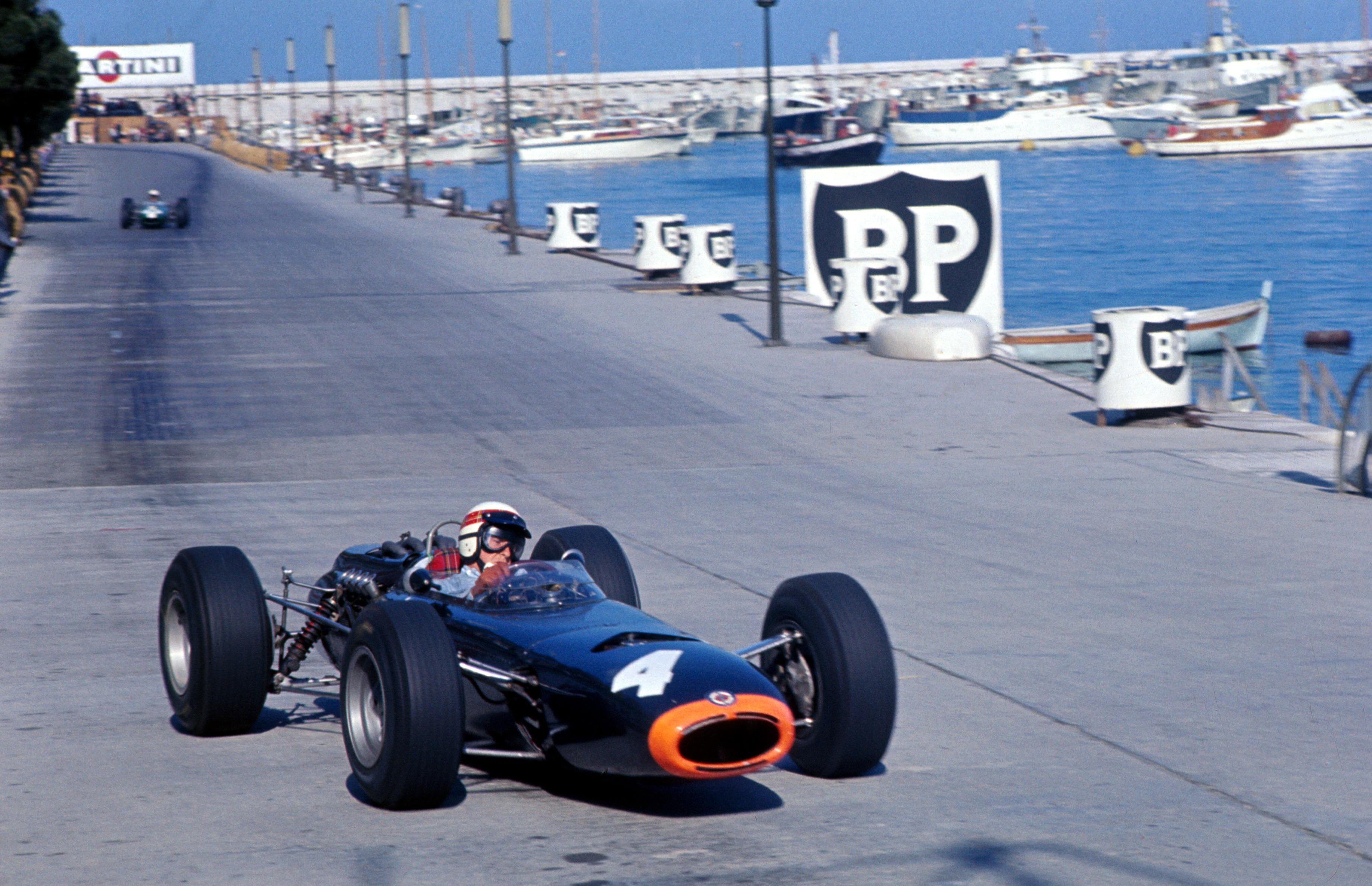 Formula One race at harbor