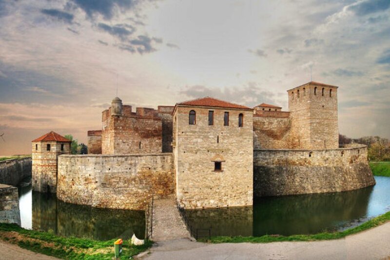 Fortress with Moat
