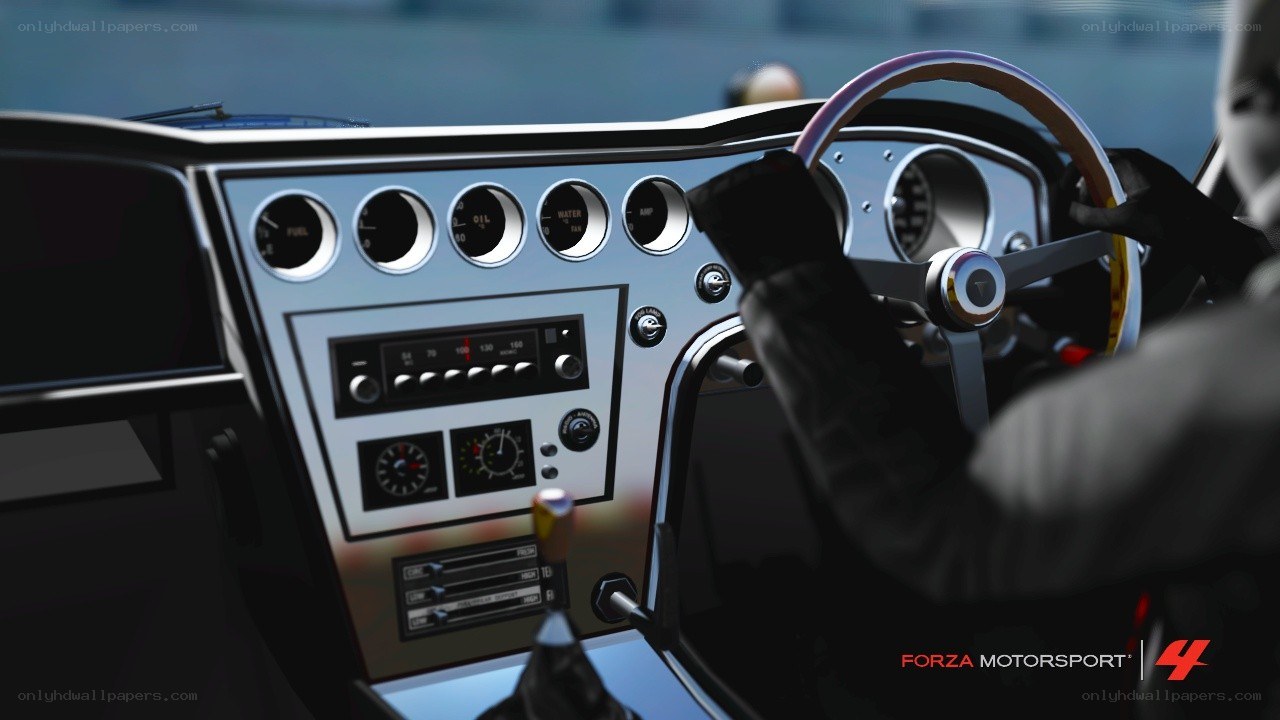 Forza Motorsport 4 dashboard