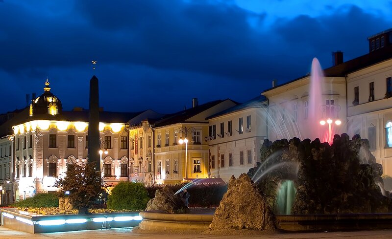fountain at night in city square