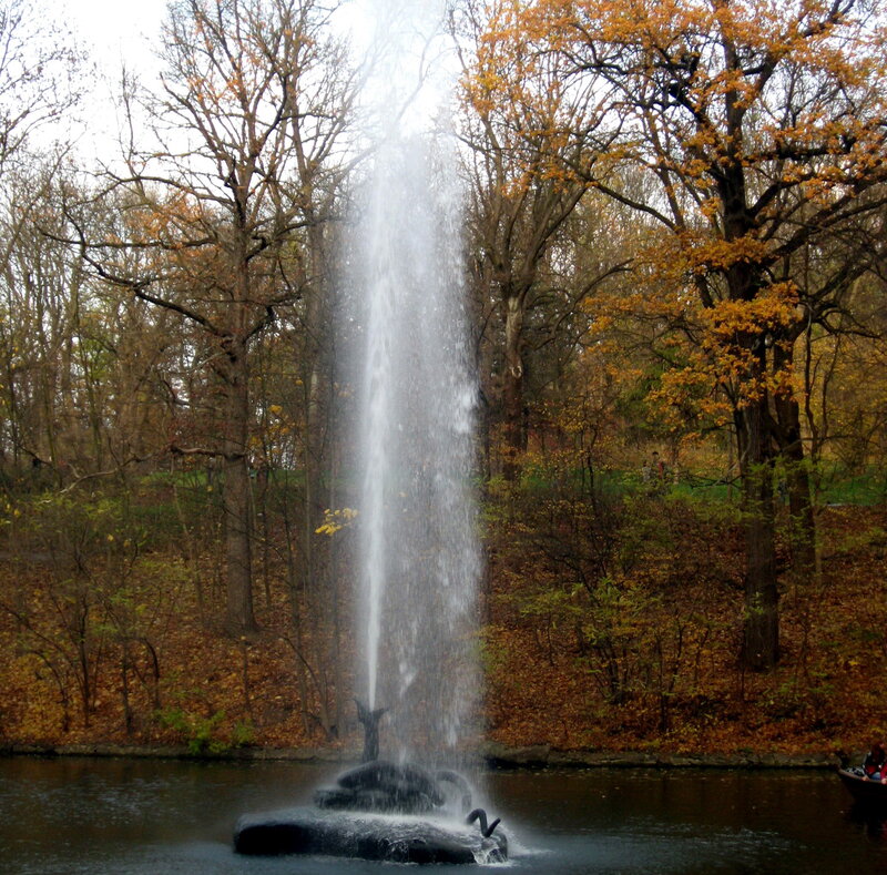Fountain in Autumn Park — Brown