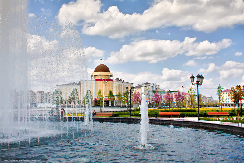 Fountain in City Square — Blue, Serene, Spring