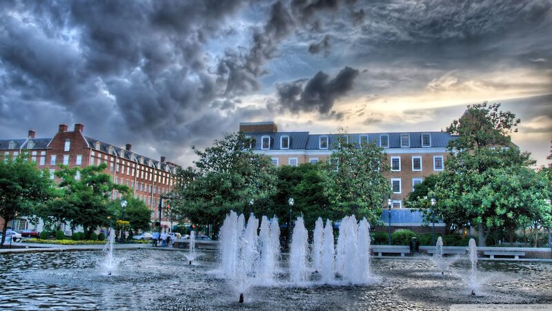 Fountain in City Square — Gray